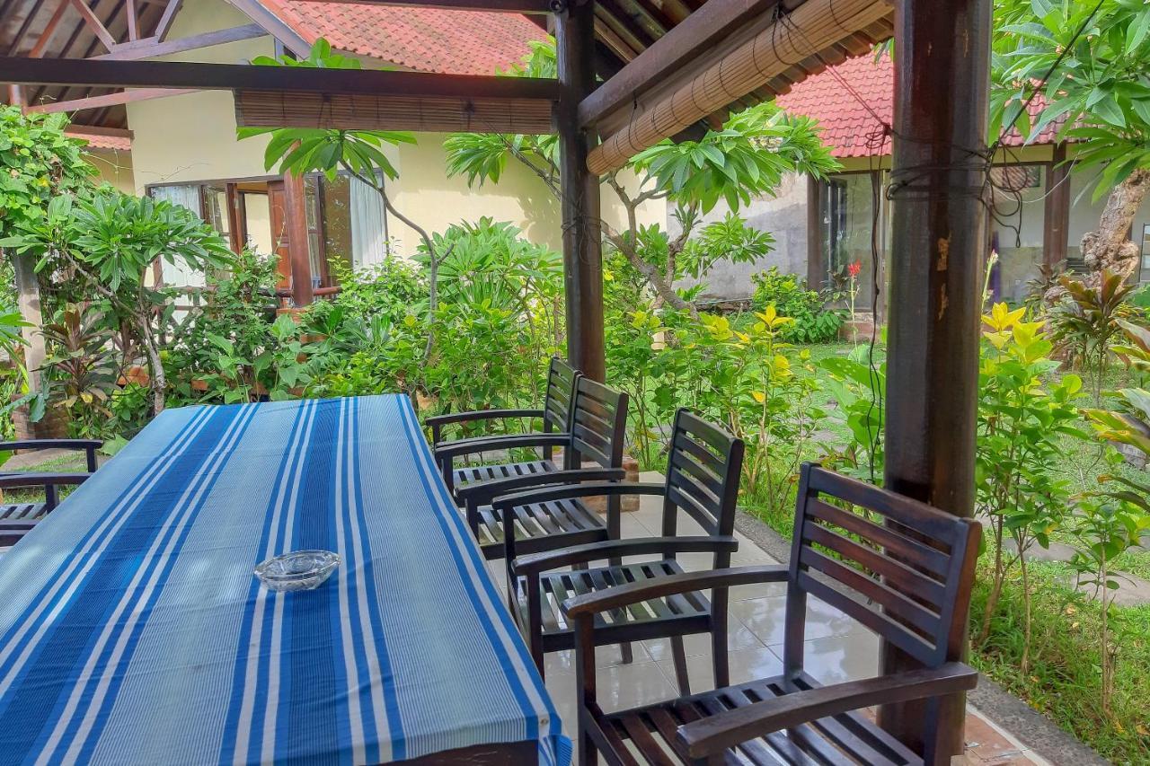 Oyo 3070 Villa Lovina Eco Lodge Bagian luar foto